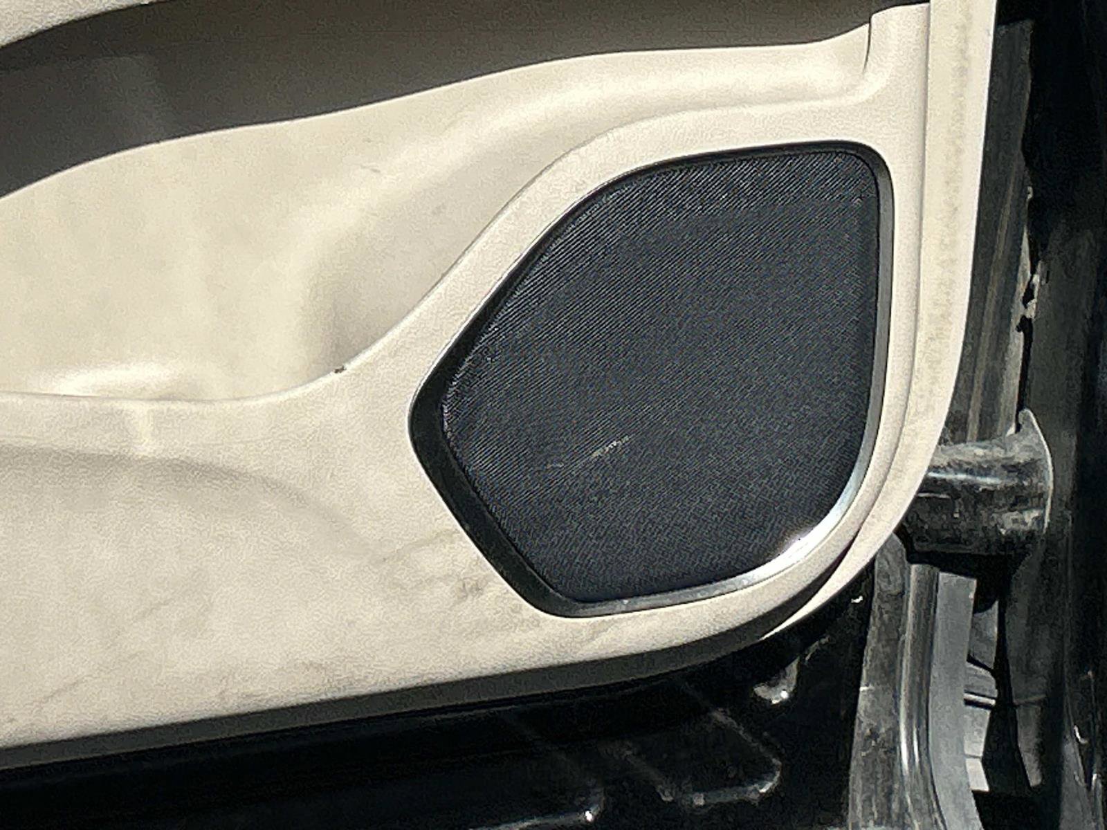 Vehicle image 29 of 31