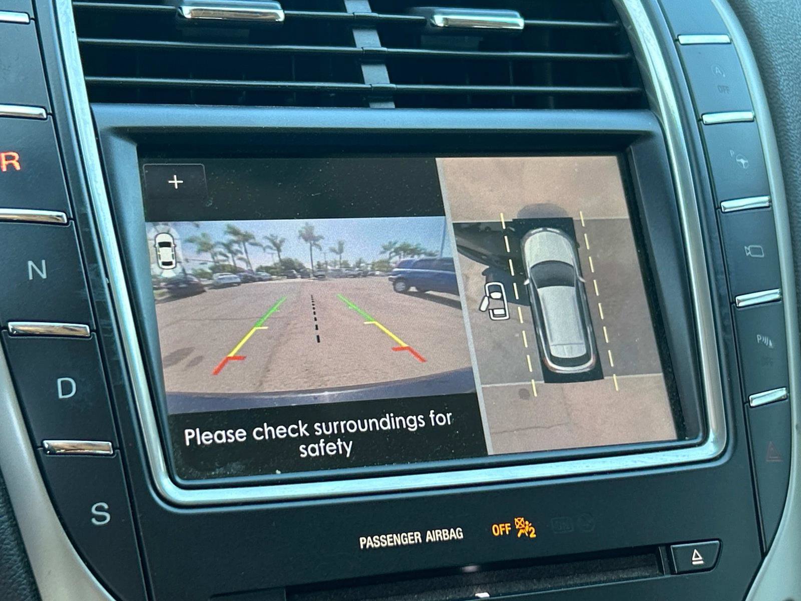 Vehicle image 17 of 31