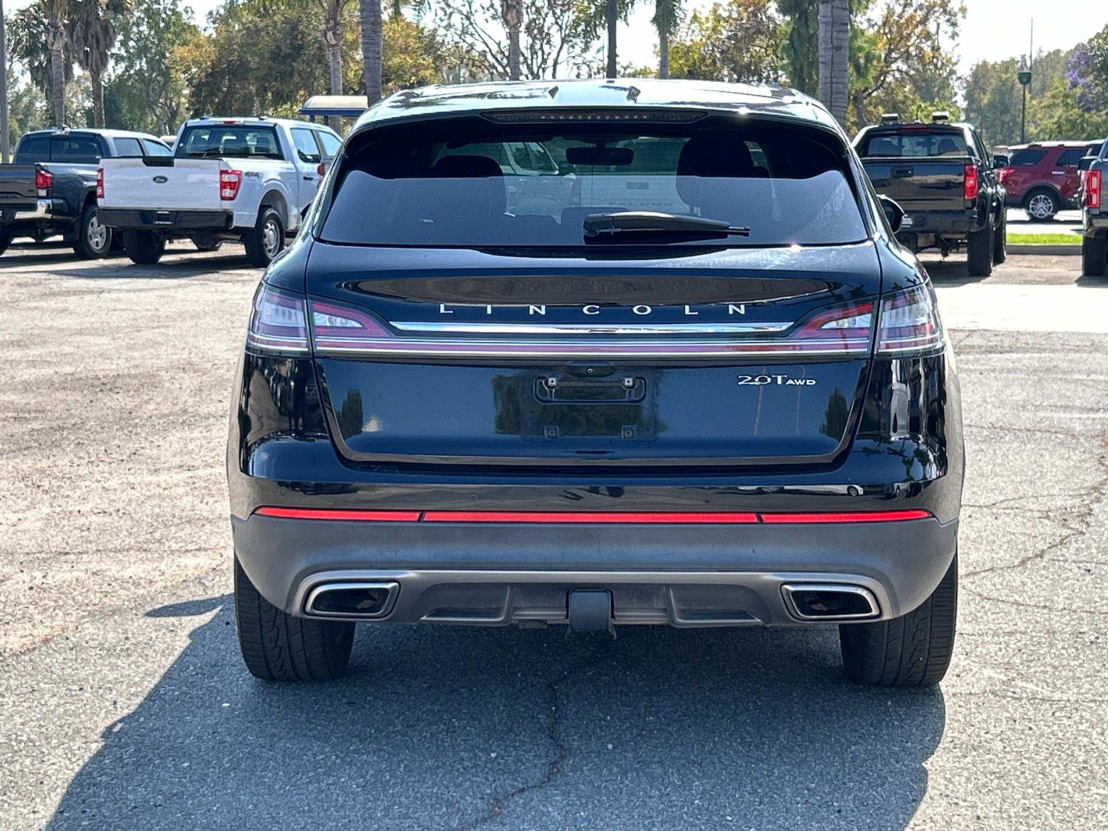 Vehicle image 4 of 31