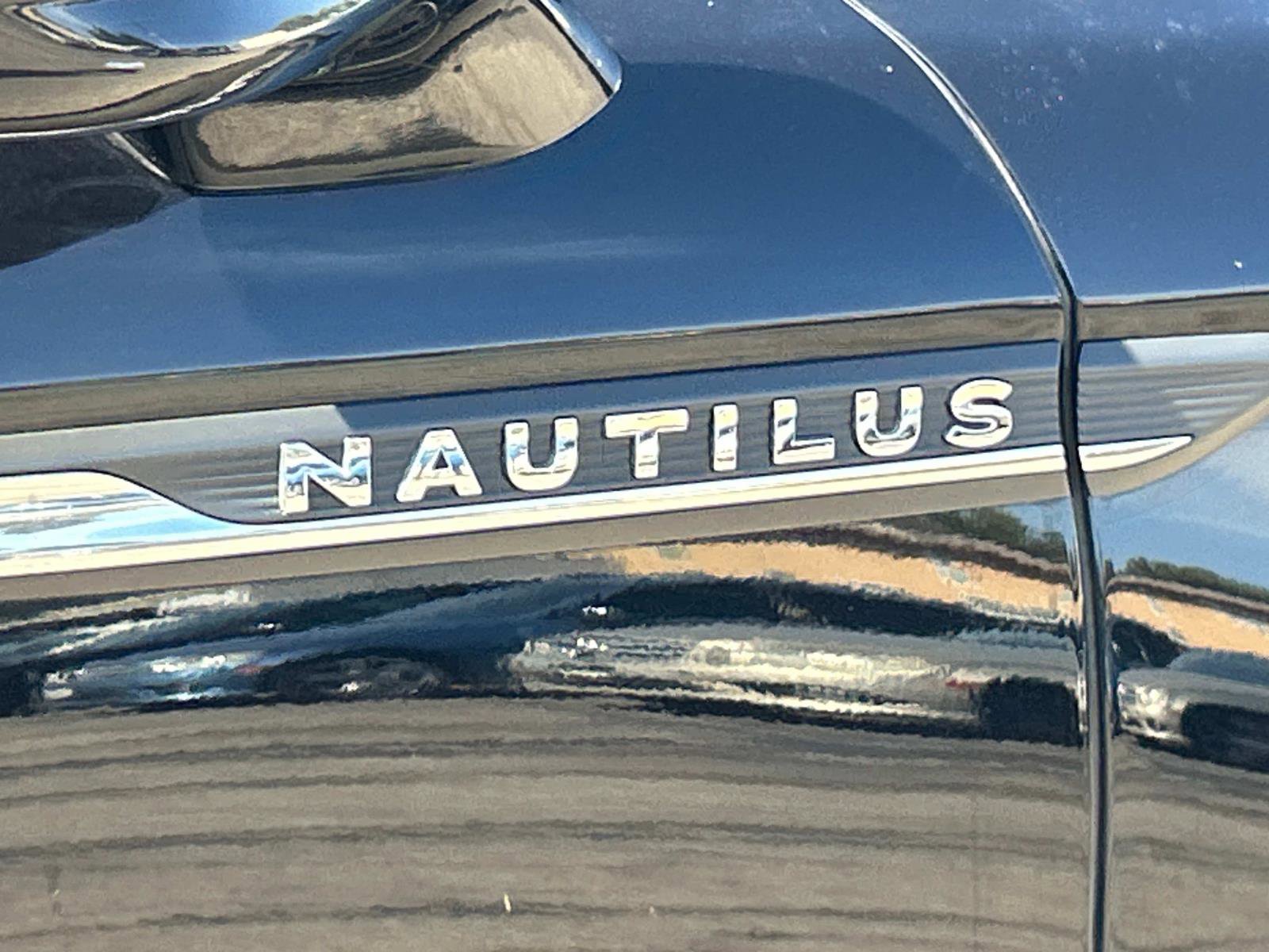 Vehicle image 16 of 31