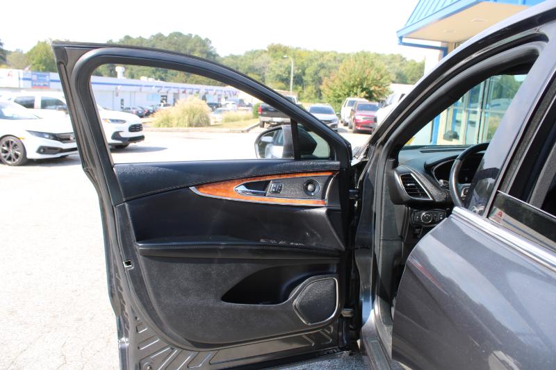 2020 Lincoln Nautilus Reserve Image 21 of 30