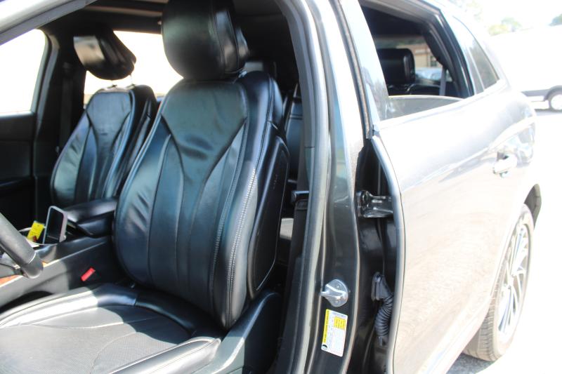 2020 Lincoln Nautilus Reserve Image 16 of 30