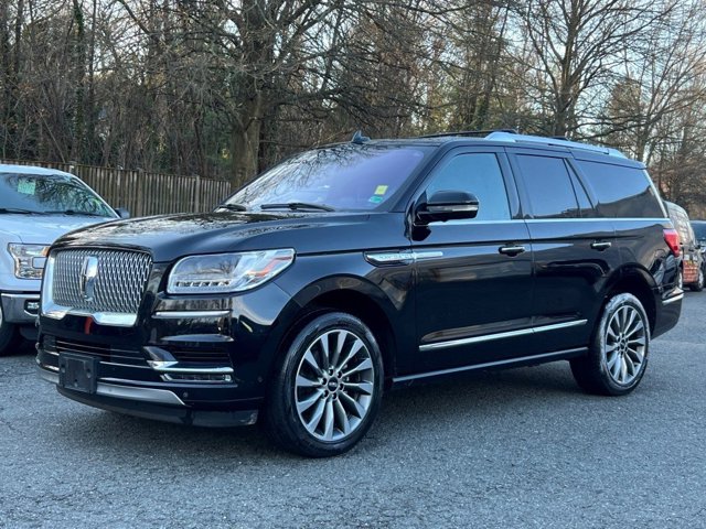 2020 Lincoln Navigator Reserve Image 1 of 25