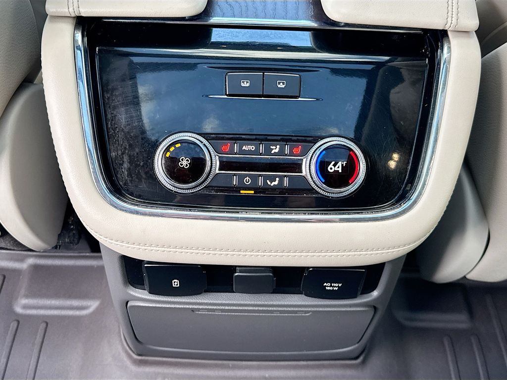2020 Lincoln Navigator L Reserve Image 29 of 32