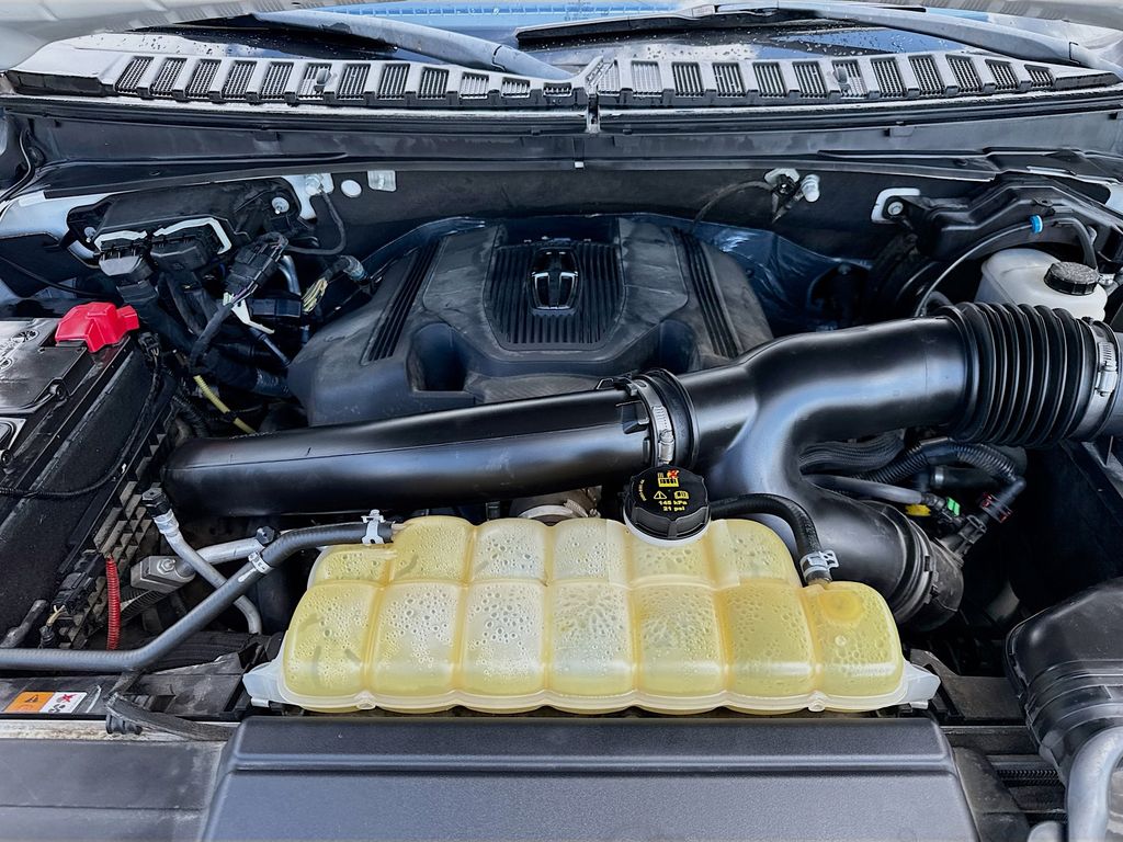 2020 Lincoln Navigator L Reserve Image 9 of 32