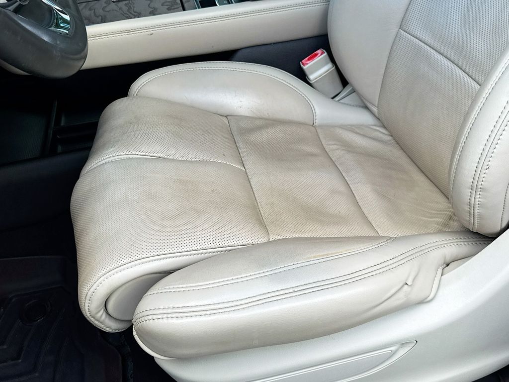 2020 Lincoln Navigator L Reserve Image 17 of 32