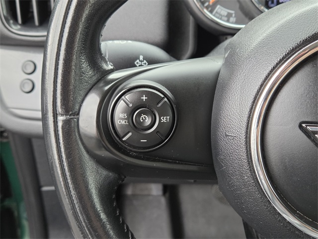 2020 MINI Cooper Countryman Base Image 21 of 24