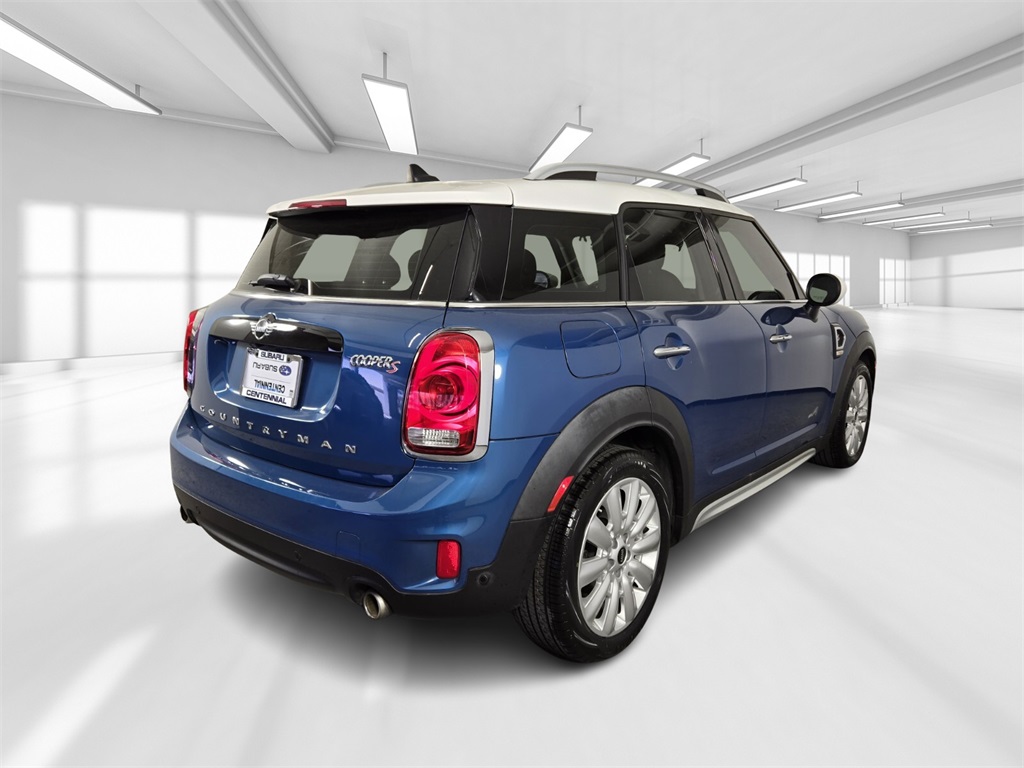 Vehicle image 4 of 35