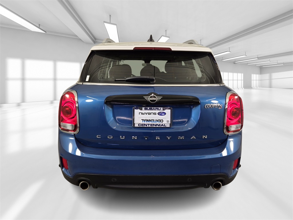 Vehicle image 13 of 35