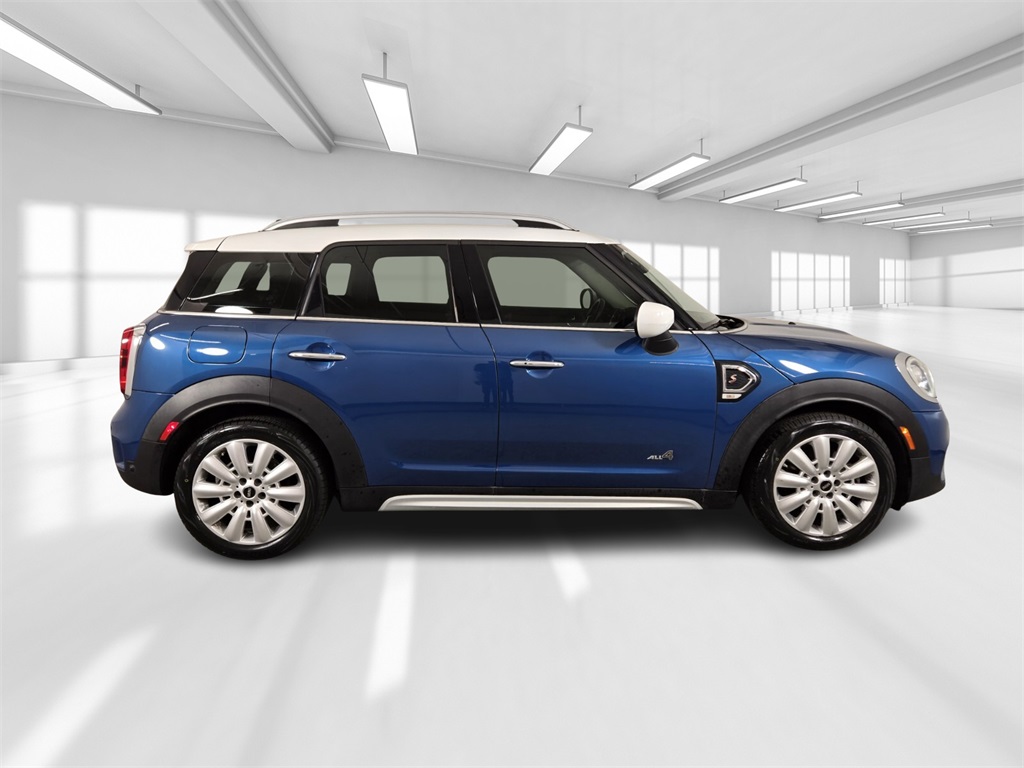 Vehicle image 3 of 35