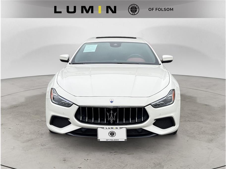 2020 Maserati Ghibli GranSport Image 2 of 24