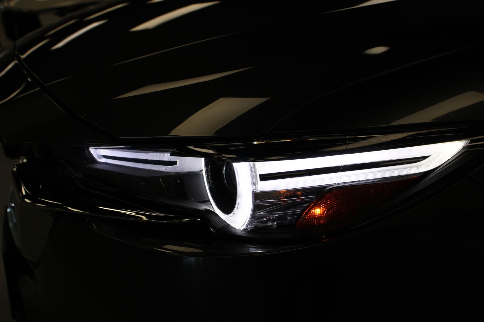 Vehicle image 13 of 28