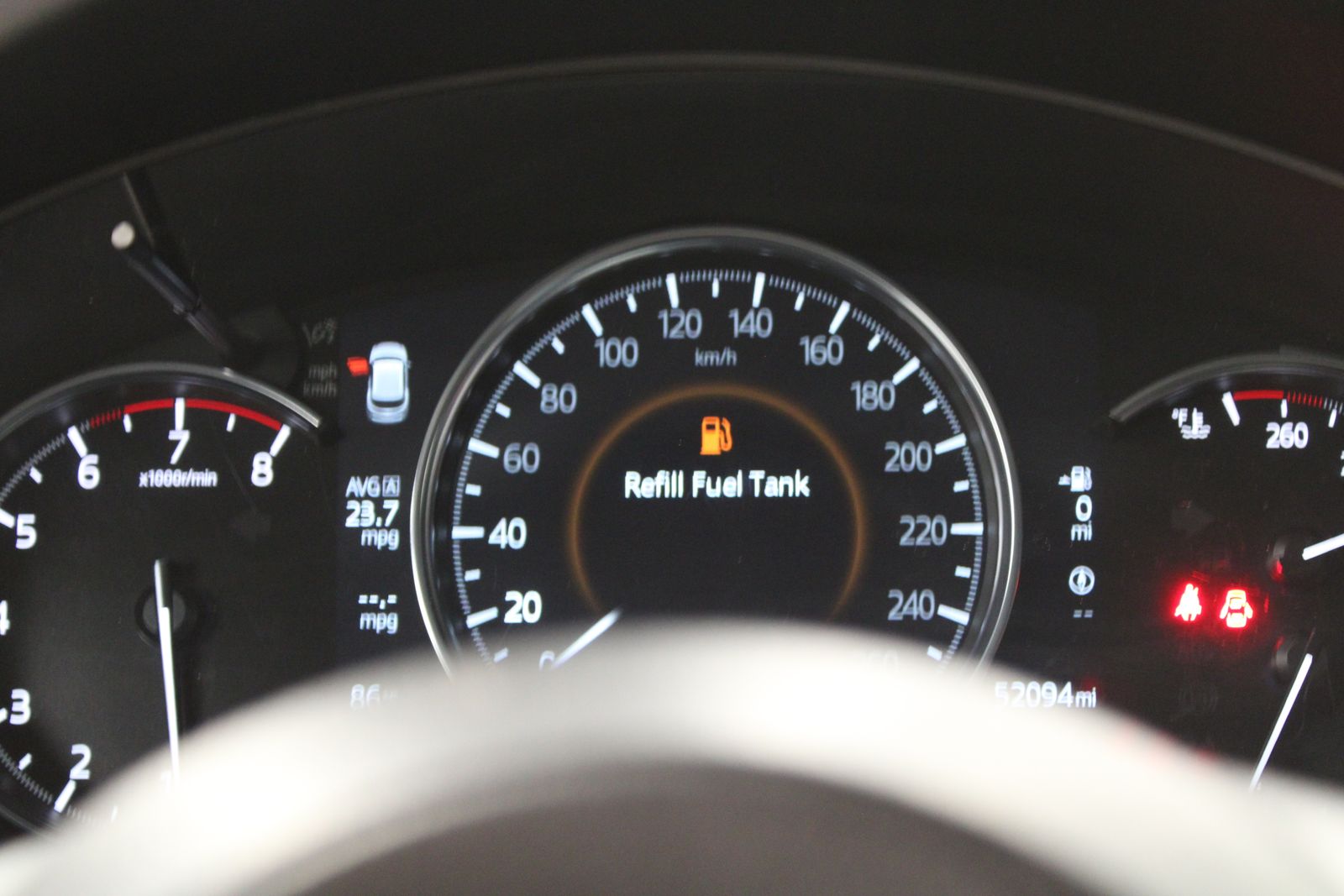 Vehicle image 27 of 28