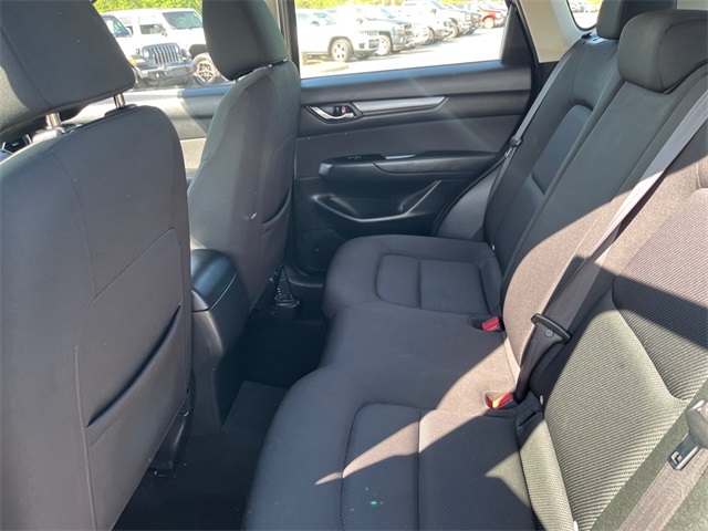 Vehicle image 26 of 30