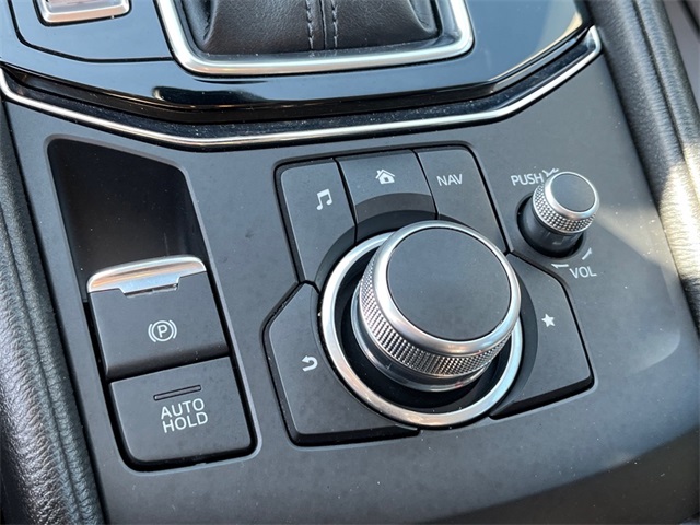 Vehicle image 15 of 30
