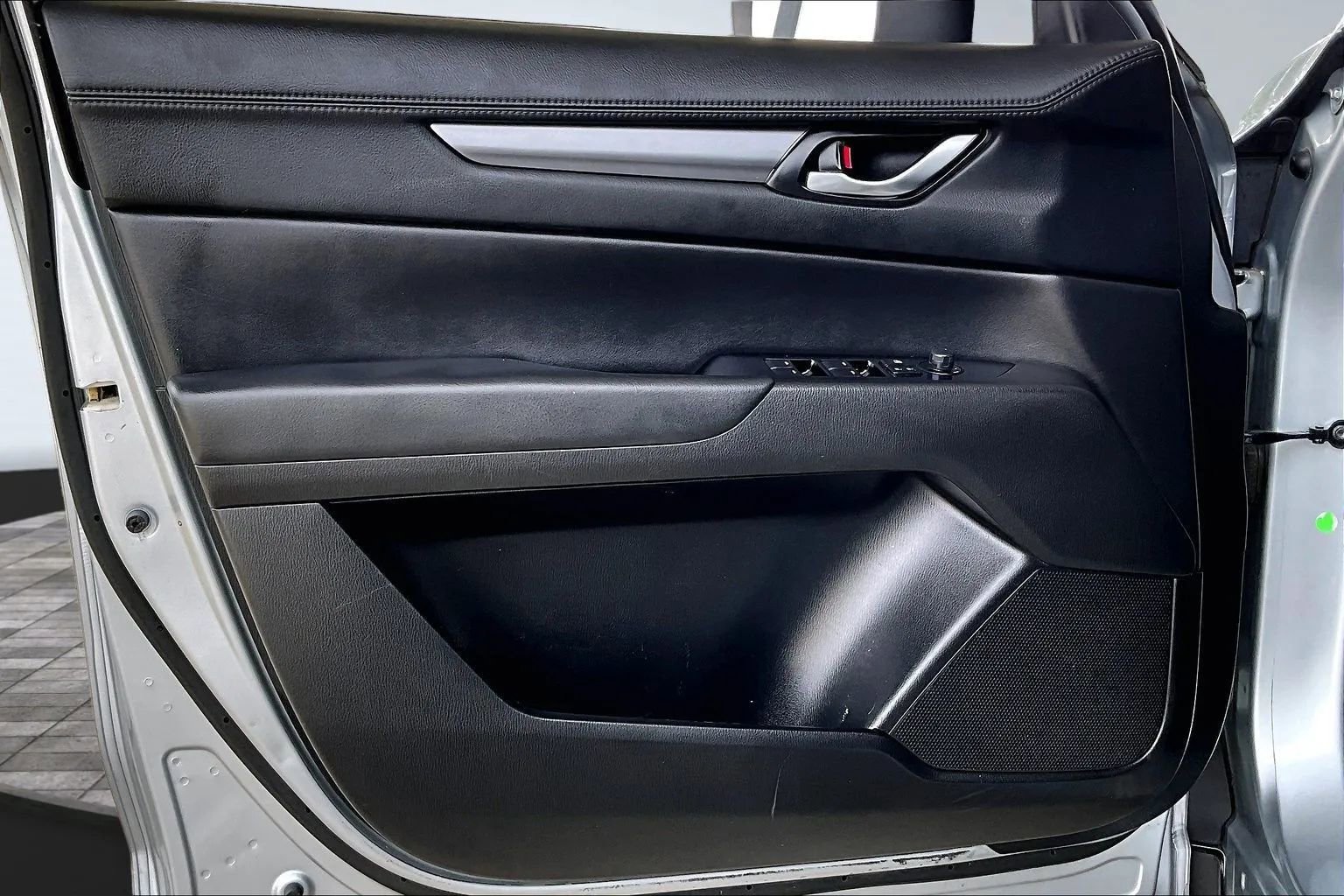 2020 Mazda CX-5 Touring Image 22 of 31