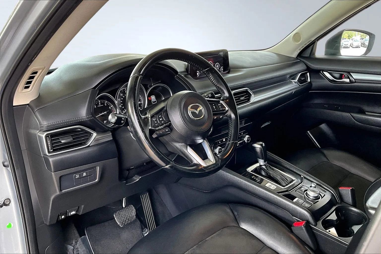 2020 Mazda CX-5 Touring Image 13 of 31