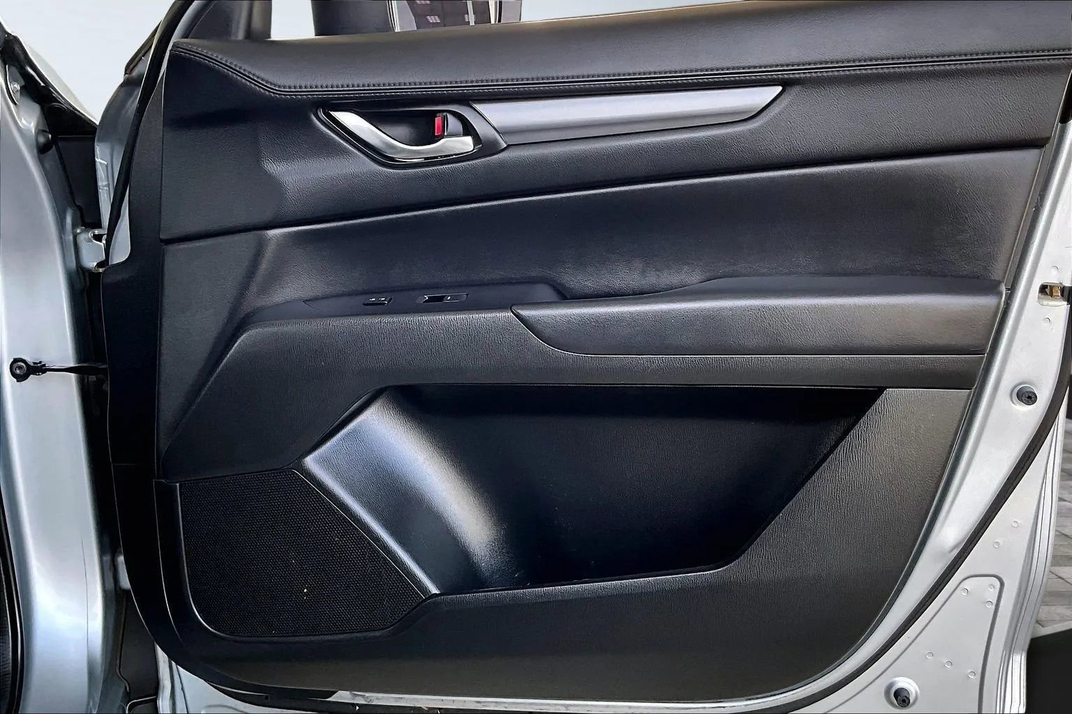 2020 Mazda CX-5 Touring Image 23 of 31