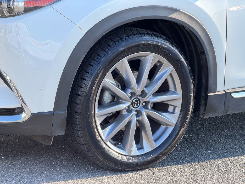 2020 Mazda CX-9 Grand Touring Image 6 of 35