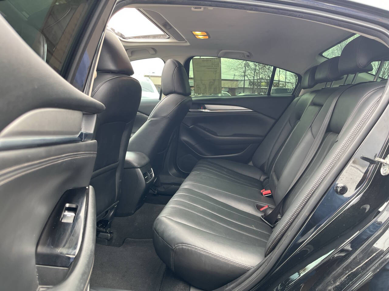 Vehicle image 8 of 11