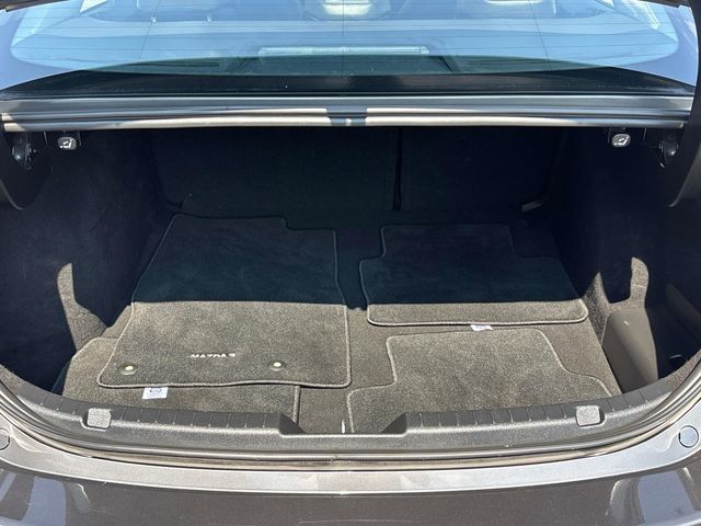 Vehicle image 9 of 32