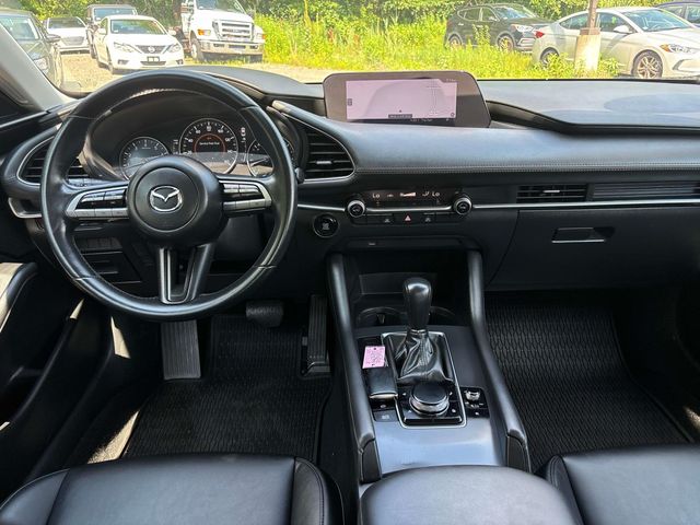 Vehicle image 13 of 32