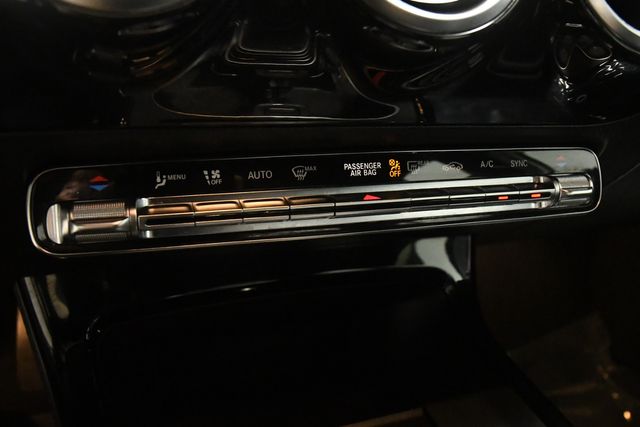 Vehicle image 13 of 30