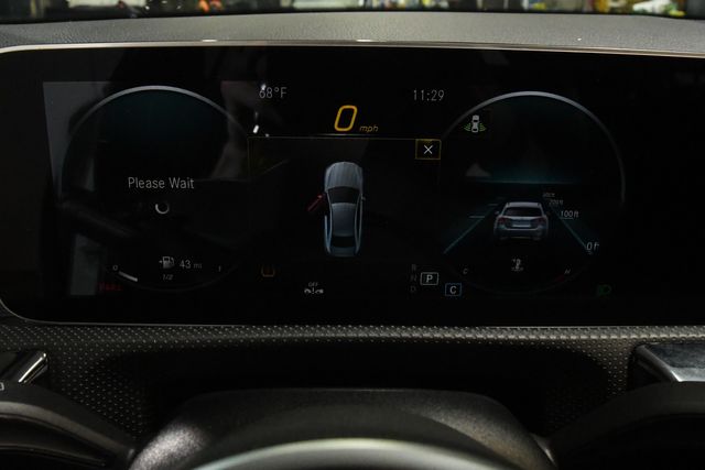 Vehicle image 7 of 30