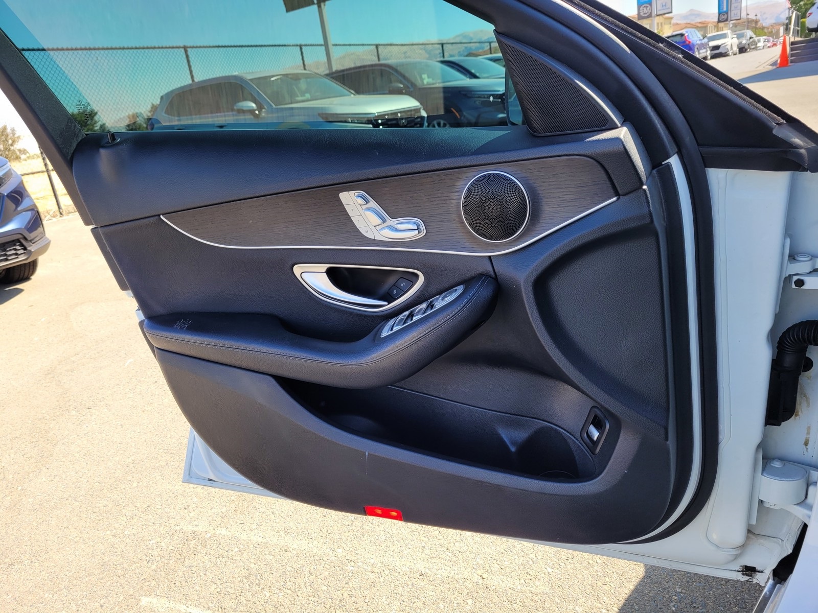Vehicle image 15 of 35