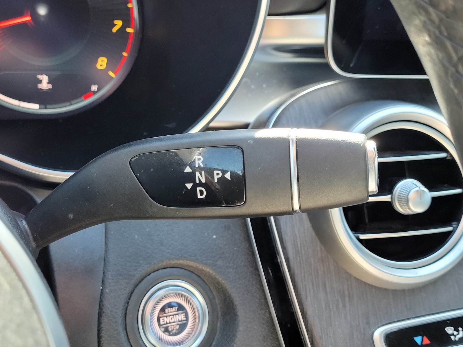 Vehicle image 22 of 35