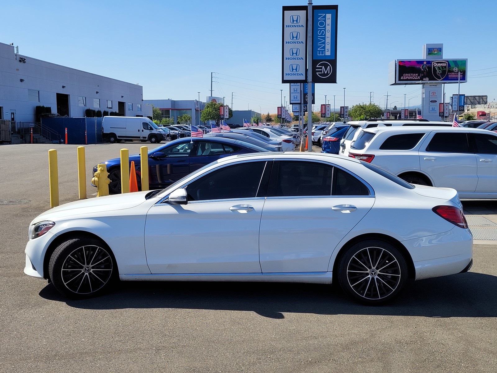 Vehicle image 8 of 35