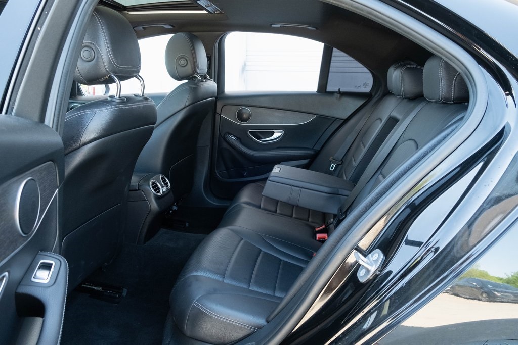 Vehicle image 15 of 15