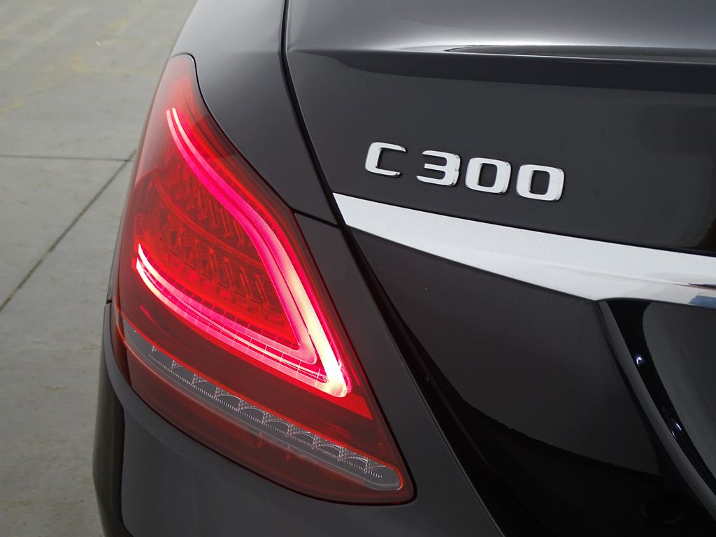2020 Mercedes-Benz C-Class 300 Image 40 of 44