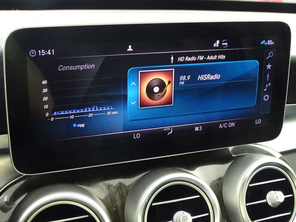 2020 Mercedes-Benz C-Class 300 Image 30 of 44