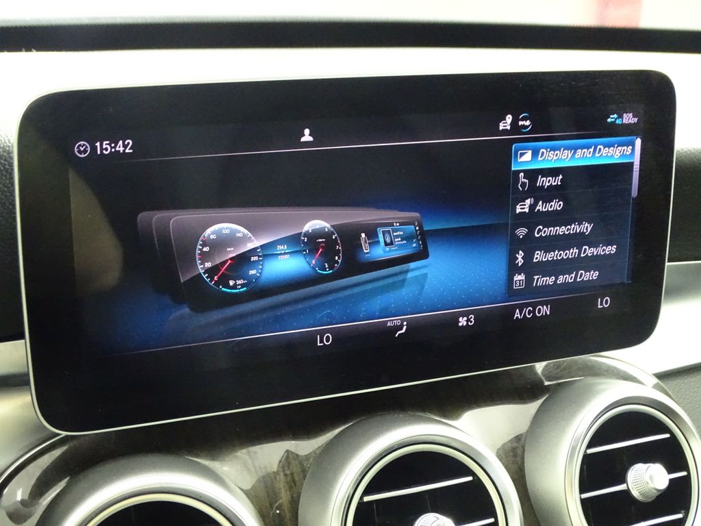 2020 Mercedes-Benz C-Class 300 Image 31 of 44