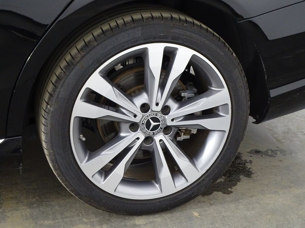 2020 Mercedes-Benz C-Class 300 Image 7 of 44