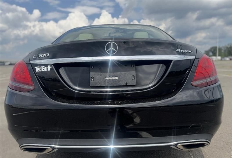 2020 Mercedes-Benz C-Class 300 Image 3 of 10