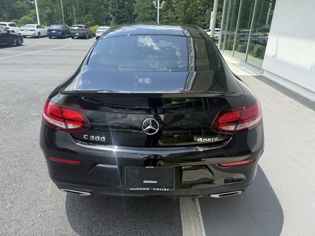 Vehicle image 9 of 14