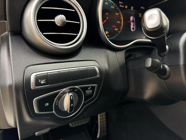 Vehicle image 23 of 51