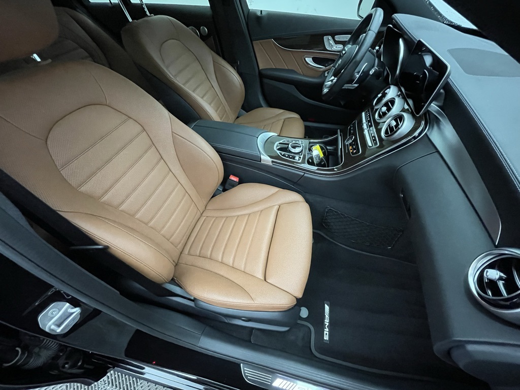Vehicle image 13 of 31