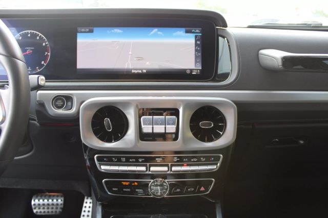 Vehicle image 13 of 37
