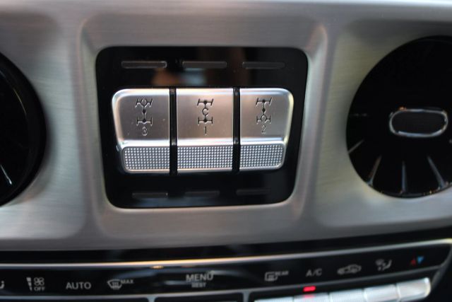 Vehicle image 19 of 37