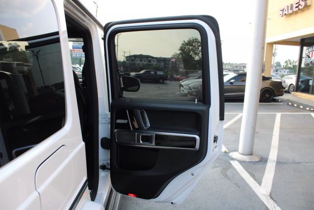 Vehicle image 29 of 37