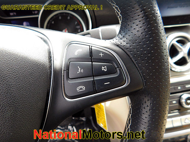 Vehicle image 11 of 13