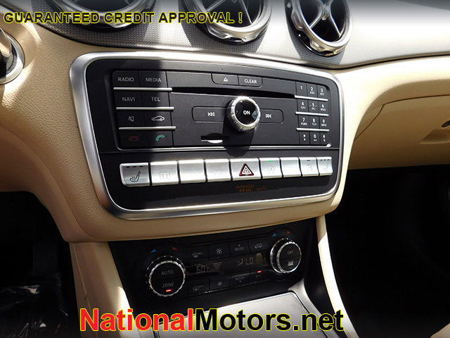 Vehicle image 10 of 13