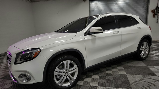 Vehicle image 2 of 27