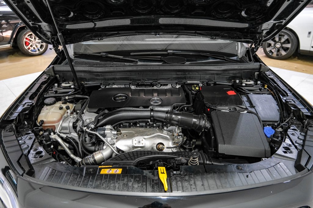 Vehicle image 43 of 53