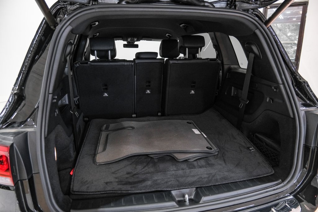Vehicle image 46 of 53