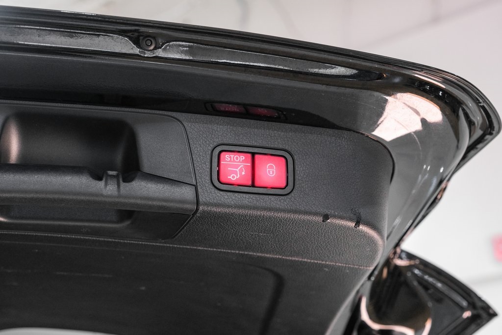 Vehicle image 47 of 53