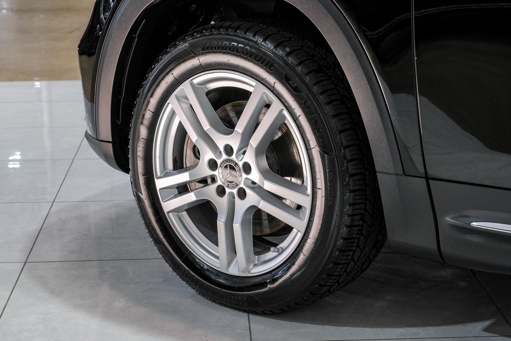 Vehicle image 50 of 53